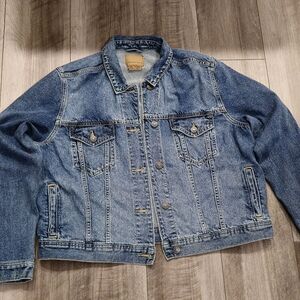 NWOT American Eagle Strigid Classic Women's Jean Jacket - Size XL